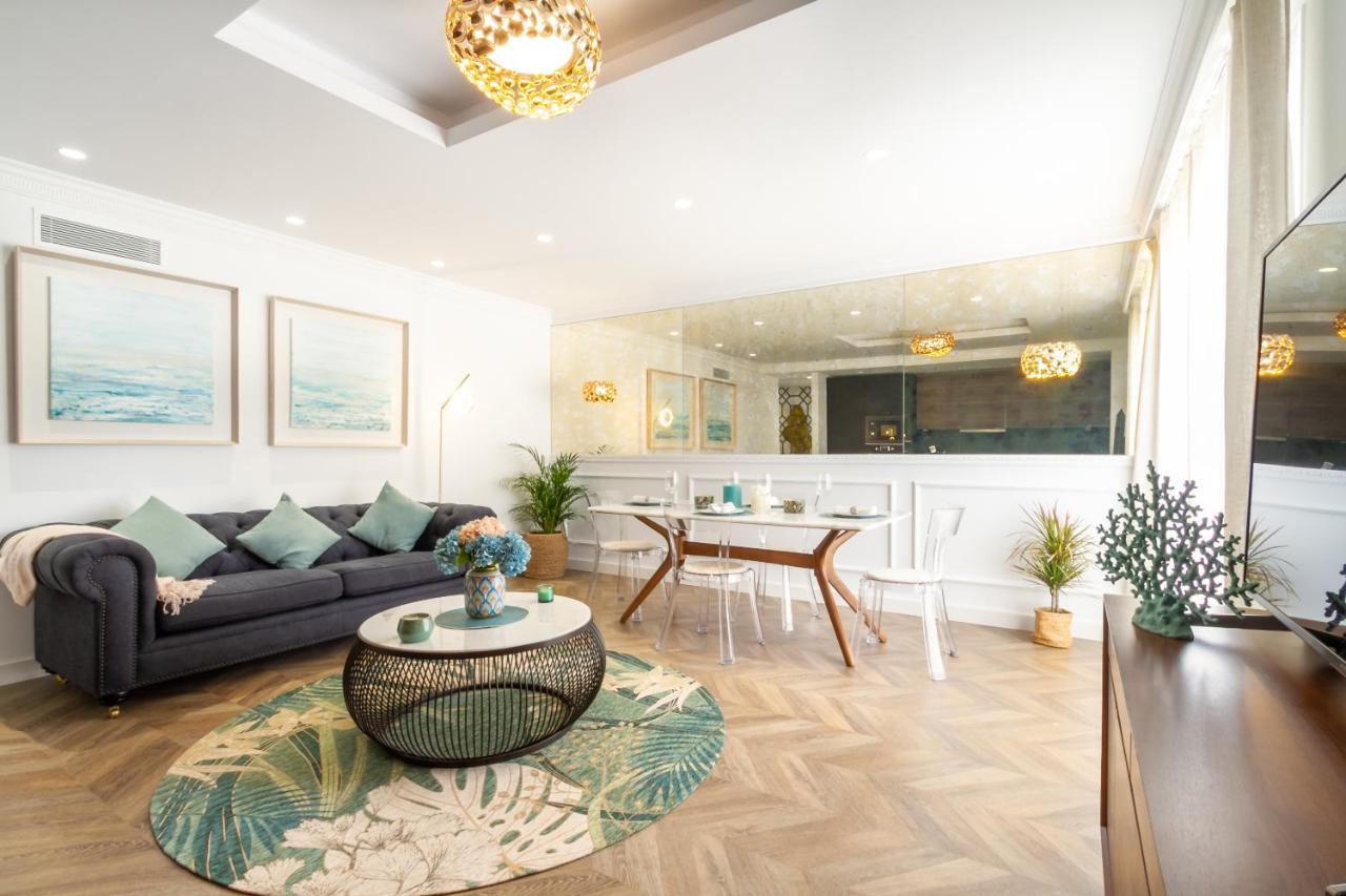 Marbella Banus Suites - Lily Playas Del Duque Banus Beach Apartment Екстериор снимка