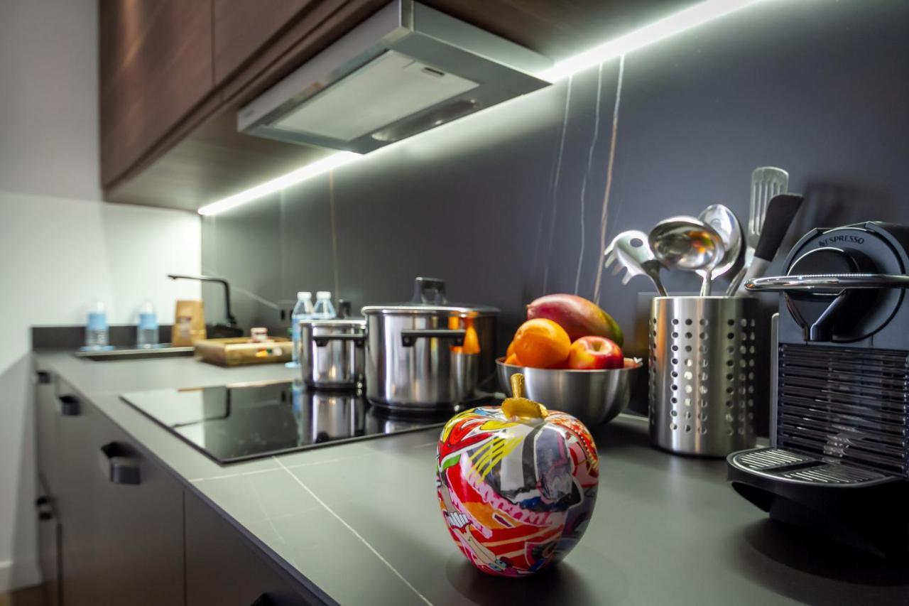 Marbella Banus Suites - Lily Playas Del Duque Banus Beach Apartment Екстериор снимка